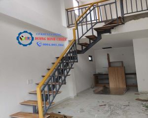 Cầu Thang Sắt Đẹp Lên gác lững - LH 0904901264